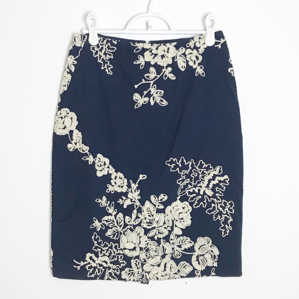 J CREW Navy Floral Embroidered Pencil Skirt
